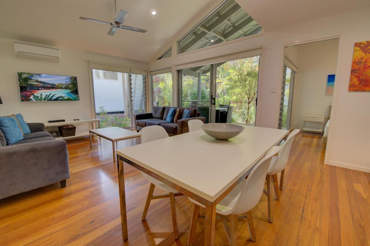 Aparthotel Mobys Beachside Retreat Blueys Beach